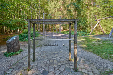 Gemeinde Spiegelau Landkreis Freyung-Grafenau Waldspielplatz (Dirschl Johann) Deutschland FRG